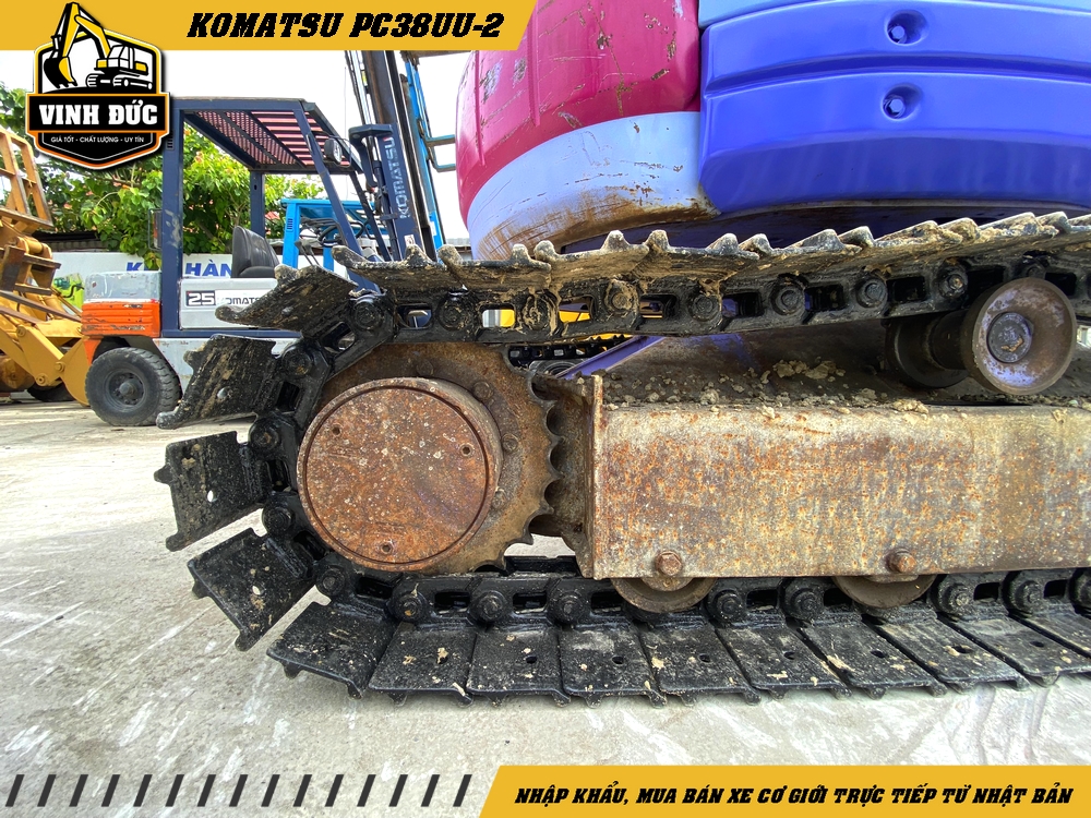 KOMATSU PC38UU-2 (20)
