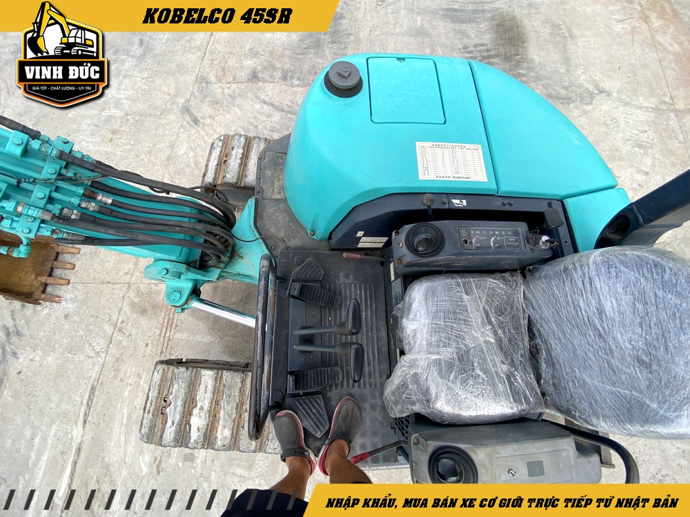 KOBELCO 45SR (7)