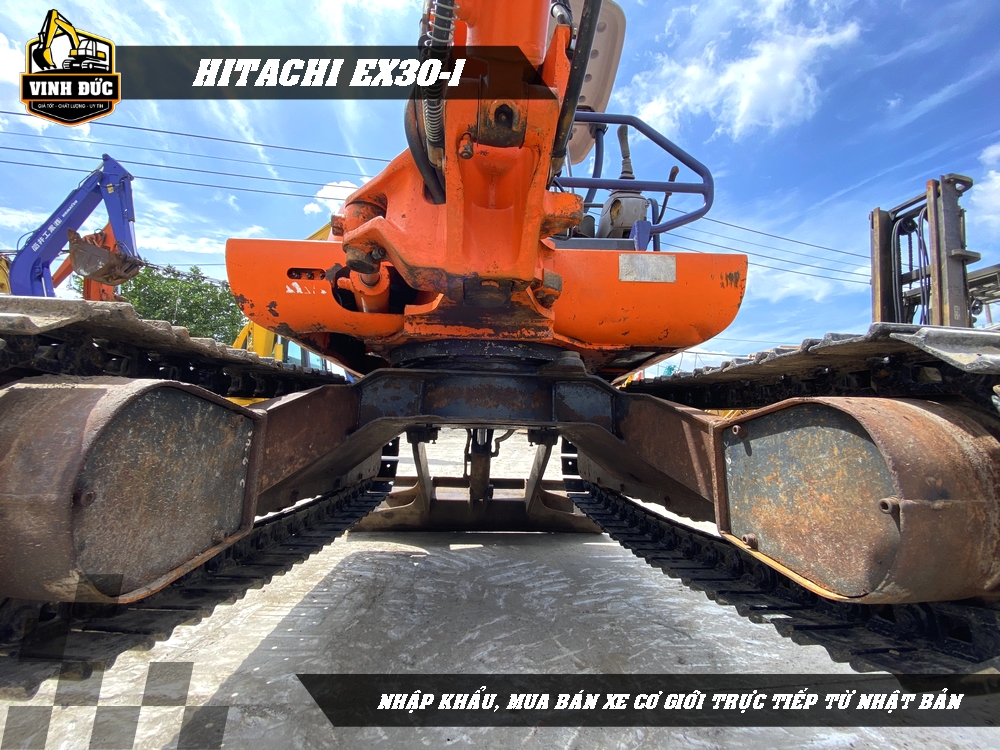 HITACHI EX30 (04)
