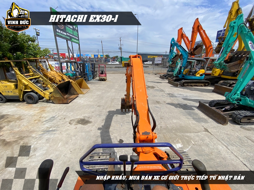 HITACHI EX30 (07)