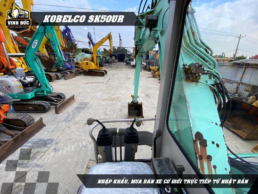 KOBELCO SK50UR (06)