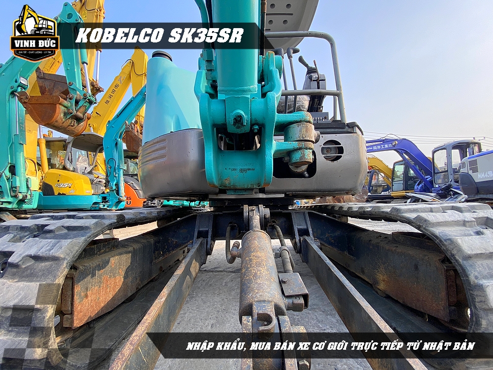 KOBELCO SK35SR (06)