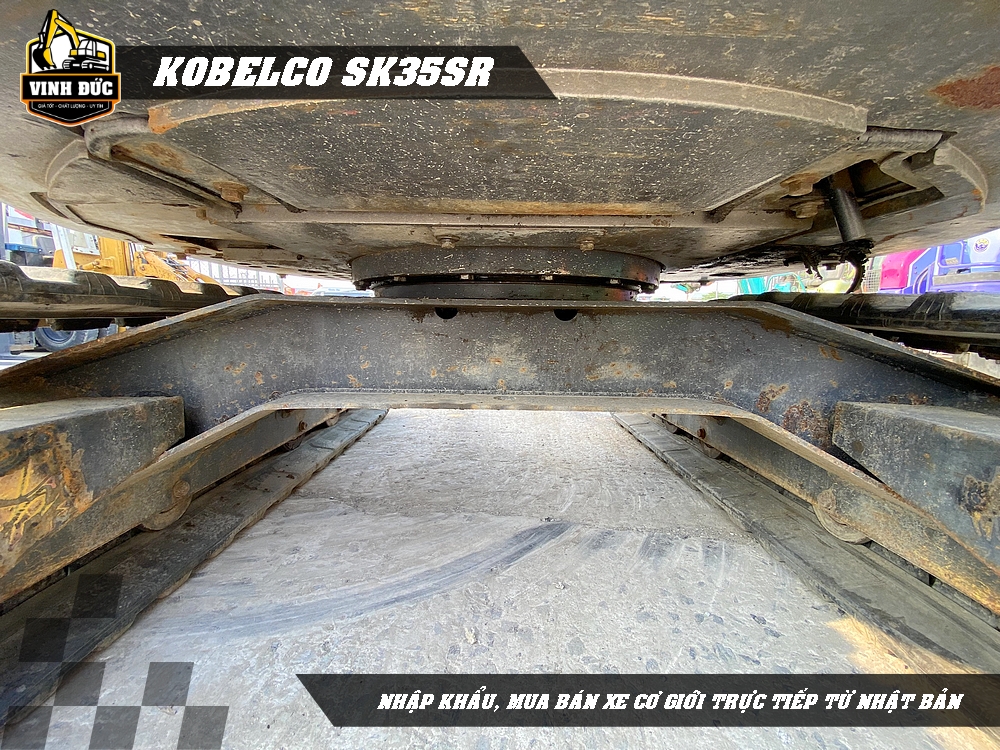 KOBELCO SK35SR (07)