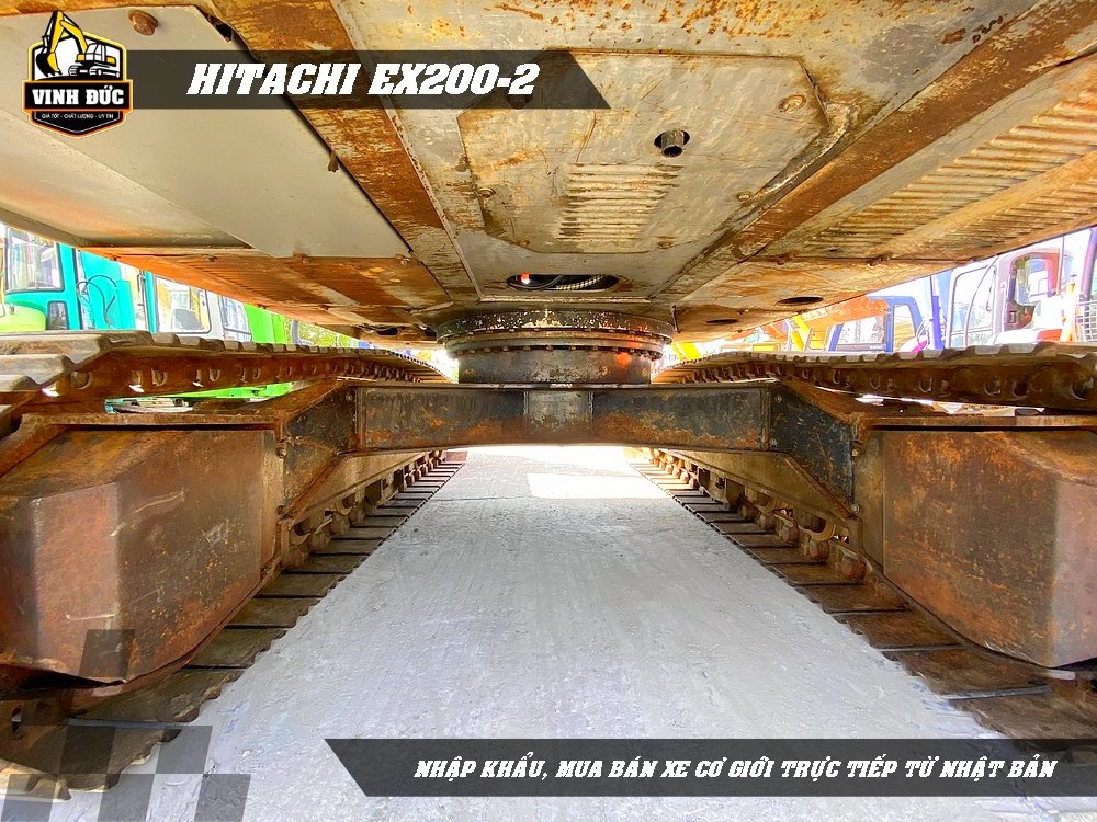 HITACHI EX200-2 (09)