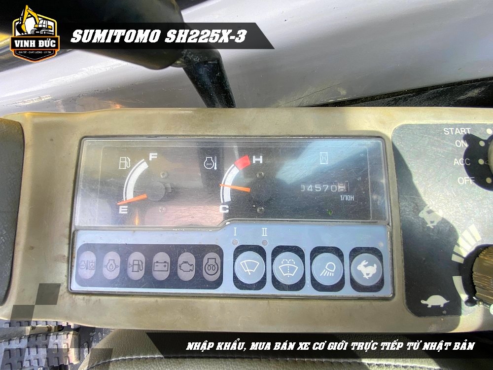 SUMITOMO SH225X-3 (09)
