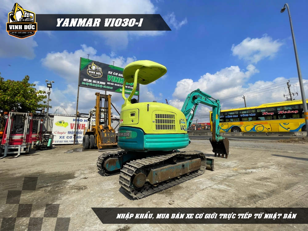 YANMAR VIO30 (04)