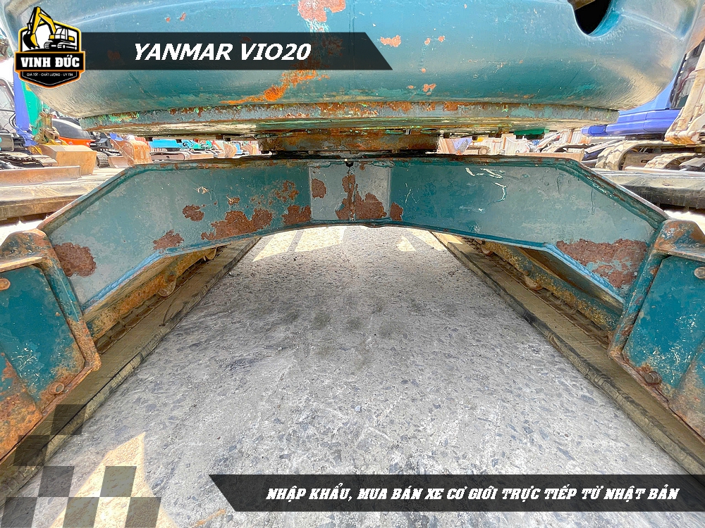 YANMAR VIO20 (07)