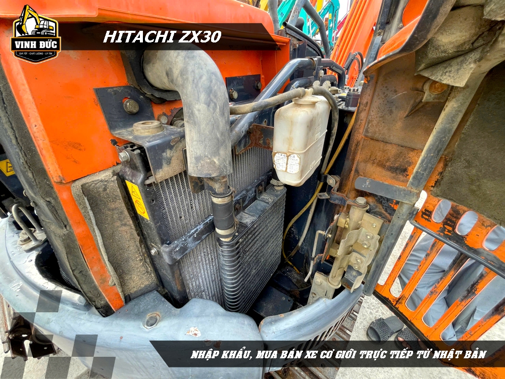 HITACHI ZX20 (13)