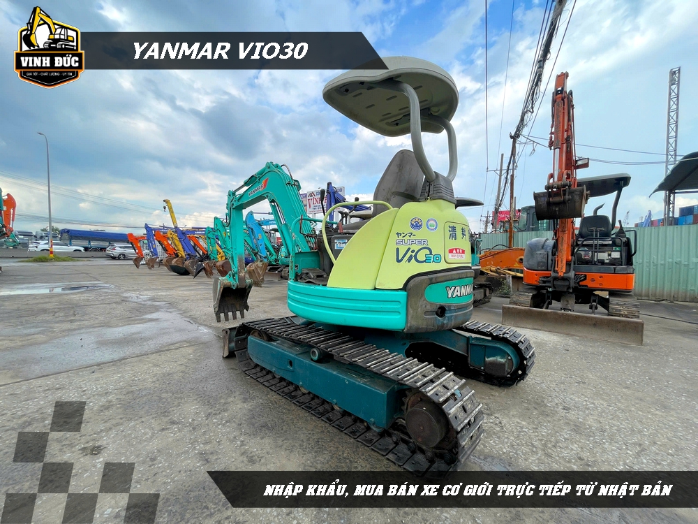 YANMAR VIO30 (04)